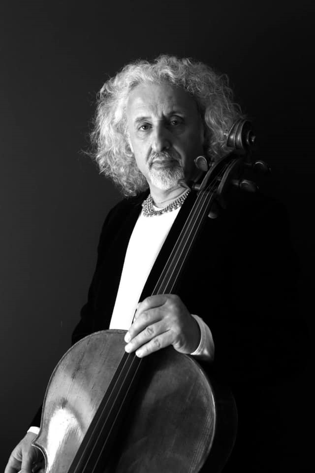 Mischa Maisky con violonchelo