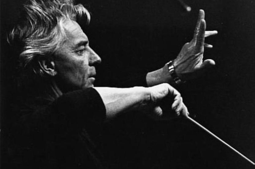 Von Karajan durante un ensayo musical